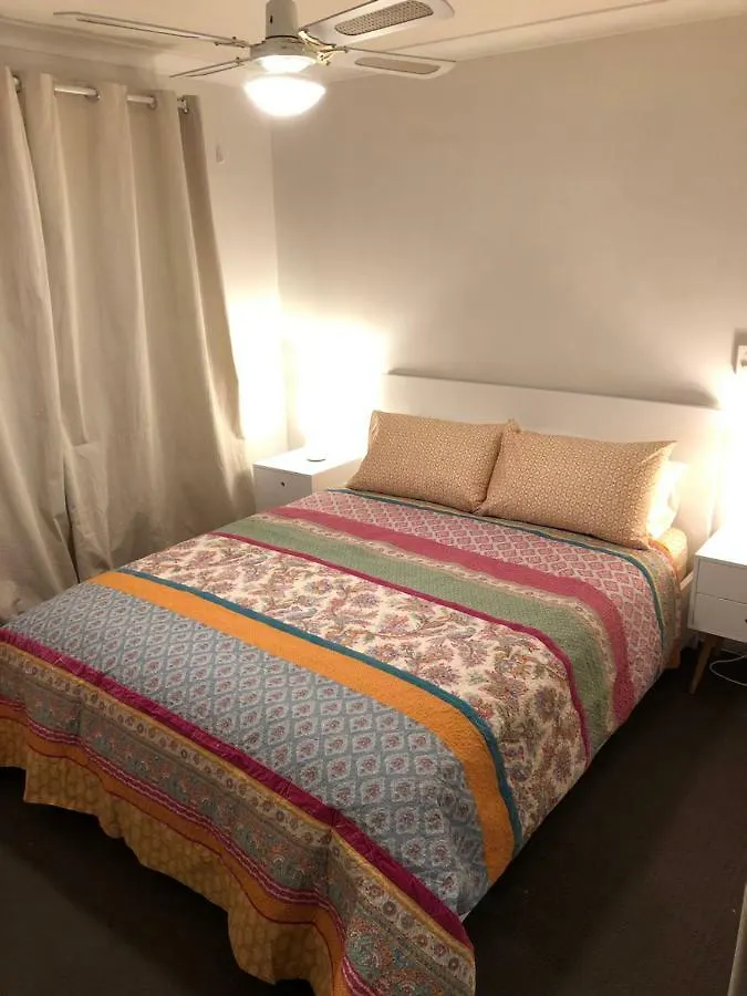 Glenelg Street Villa Perth 0*,  Australia